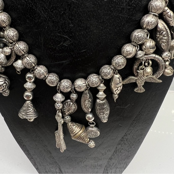 Vintage 1980’s-90’s Pewter Charm Bib Necklace Fringed Tubular Bib Pendant 19” - Picture 5 of 11